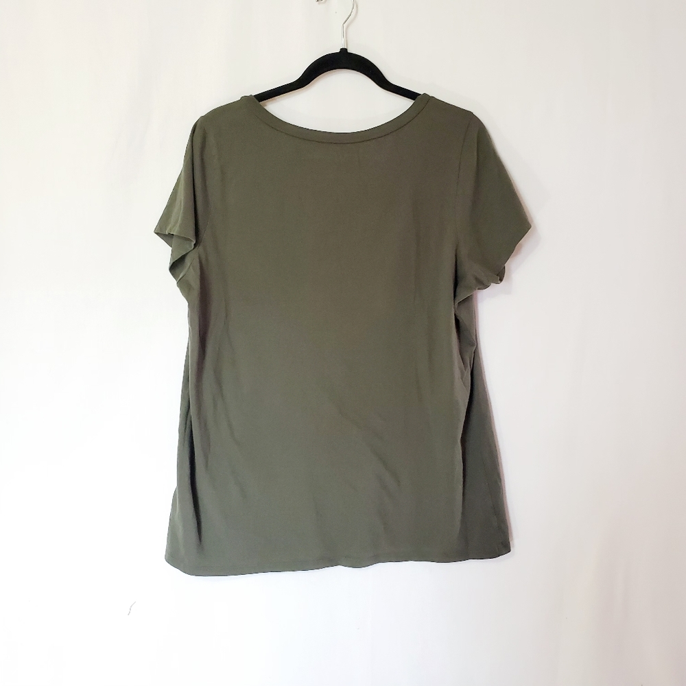 Torrid hello adventure tee - Picture 4 of 4